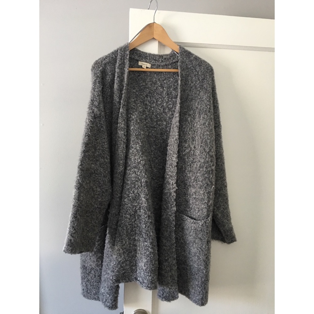 Debut sweater